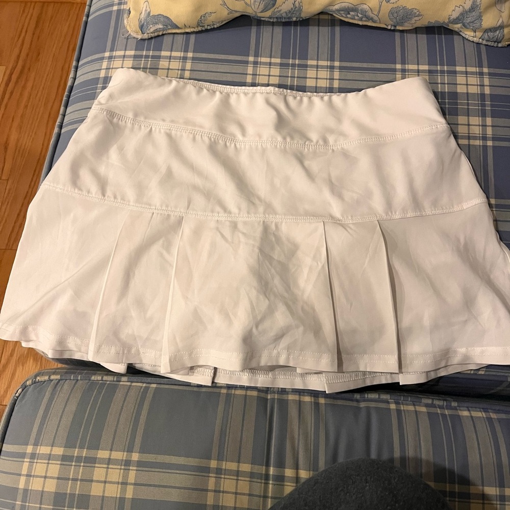 Tennis skirt with shorts for woman, size small